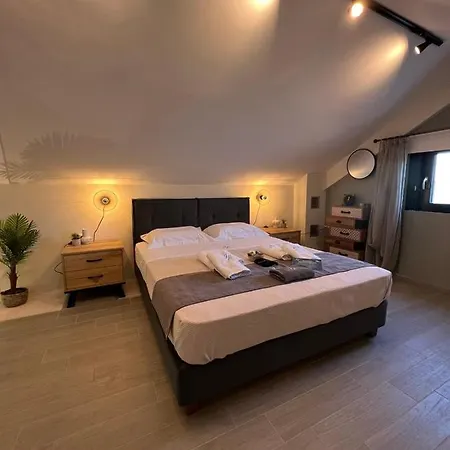 Ionian Hospitality πασιθεα Λυγιά