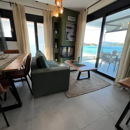 Pasithea Sea Front * Lygia (Lefkada)