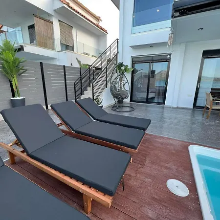 Pasithea Sea Front Apartmán