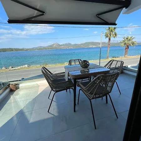 Pasithea Sea Front Apartment Lygia (Lefkada)